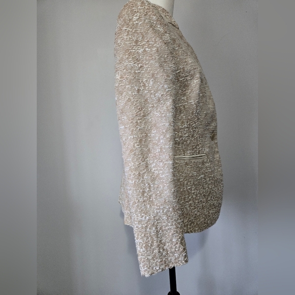 LAFAYETTE 148 Tan And Cream Knit Tweed Blazer. Size 8 - Picture 5 of 14